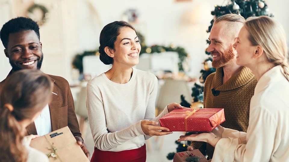 Why Christmas Is A Good Time For Teambuilding Activities